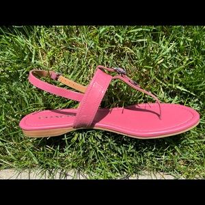 Stylish Coach Cassidy Patent Rouge Womens T-Strap Sandal. Size 9.5.